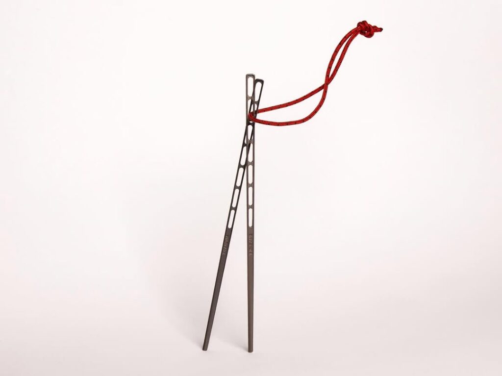 Ultra-lightweight titanium chopsticks by Big-Games design